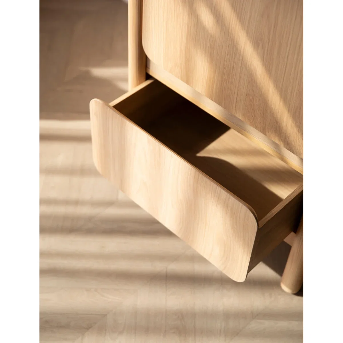Toffee Cabinet with one door Natural – image 3