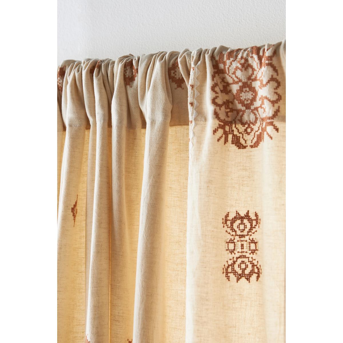 Vlada Curtain – image 4