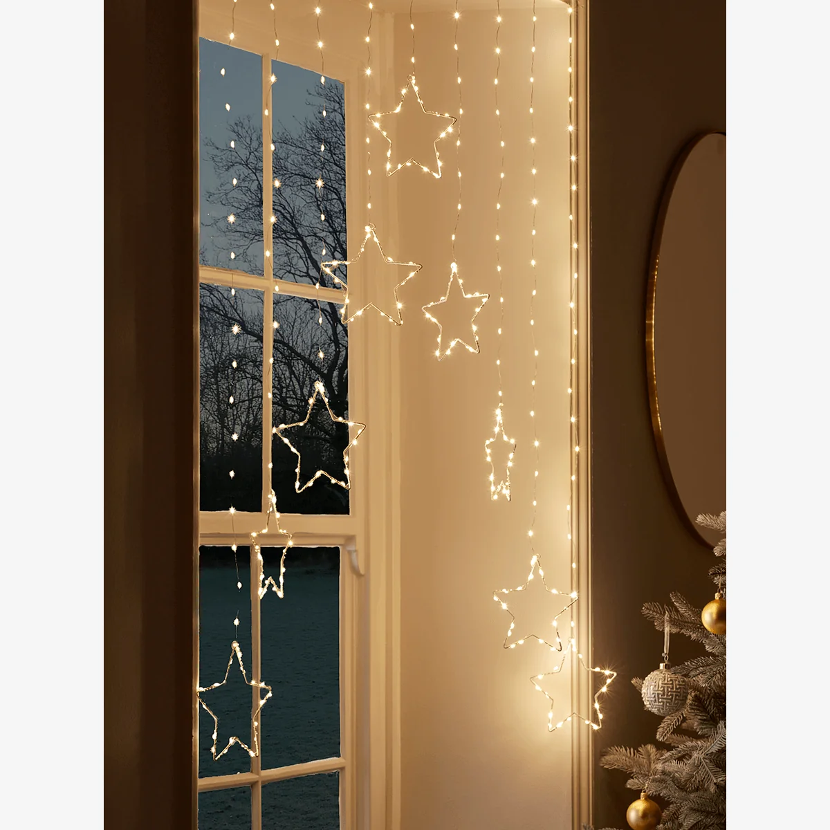 NEW Star Tipped Light Up Curtain