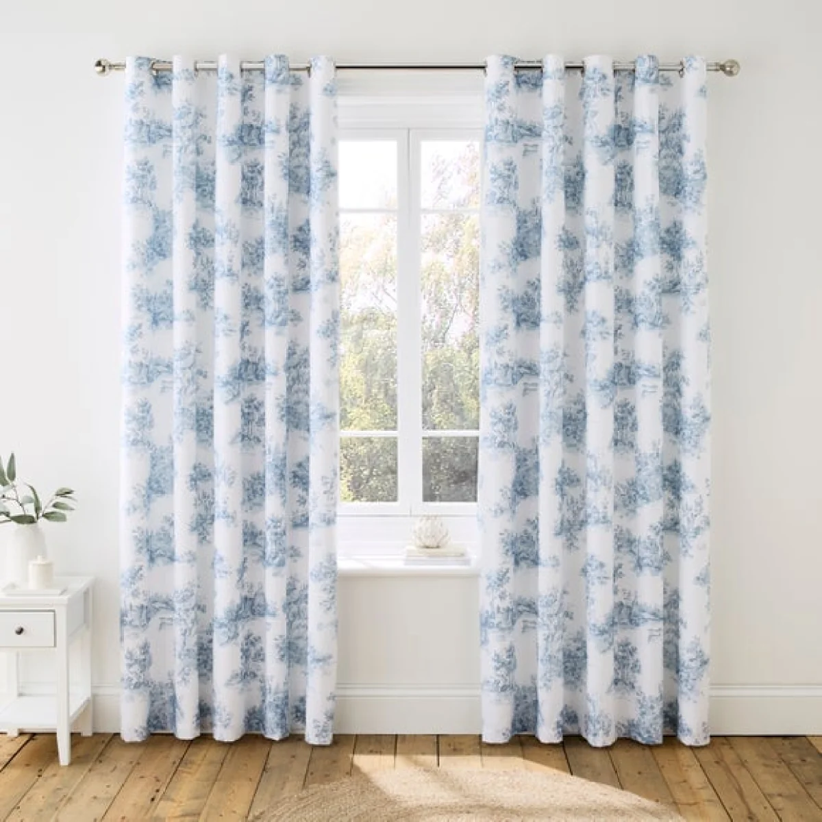 Toile Scene 100% Cotton Blackout Eyelet Curtains – image 2
