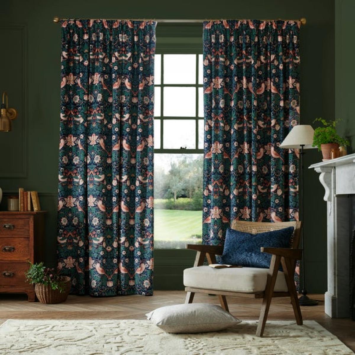 William Morris Strawberry Thief Pencil Pleat Curtains – image 2