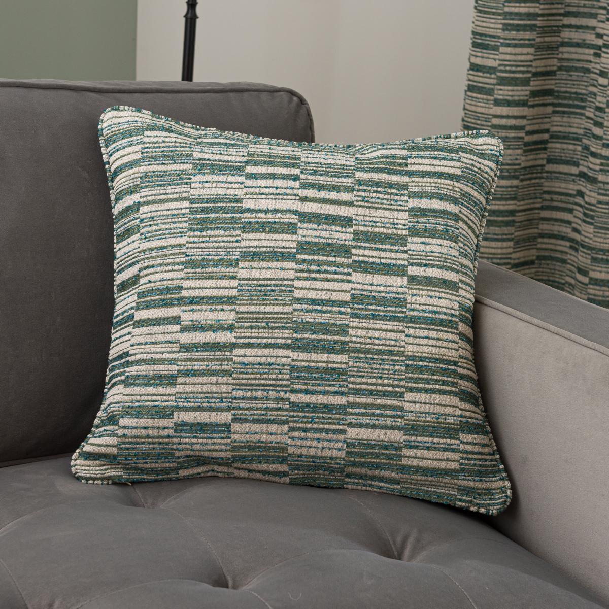 Roscoe Woven Eyelet Curtain – image 5