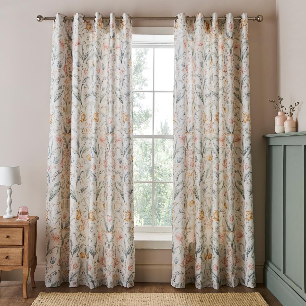 Imi Tulip Floral Cotton Blackout Eyelet Curtains – image 2