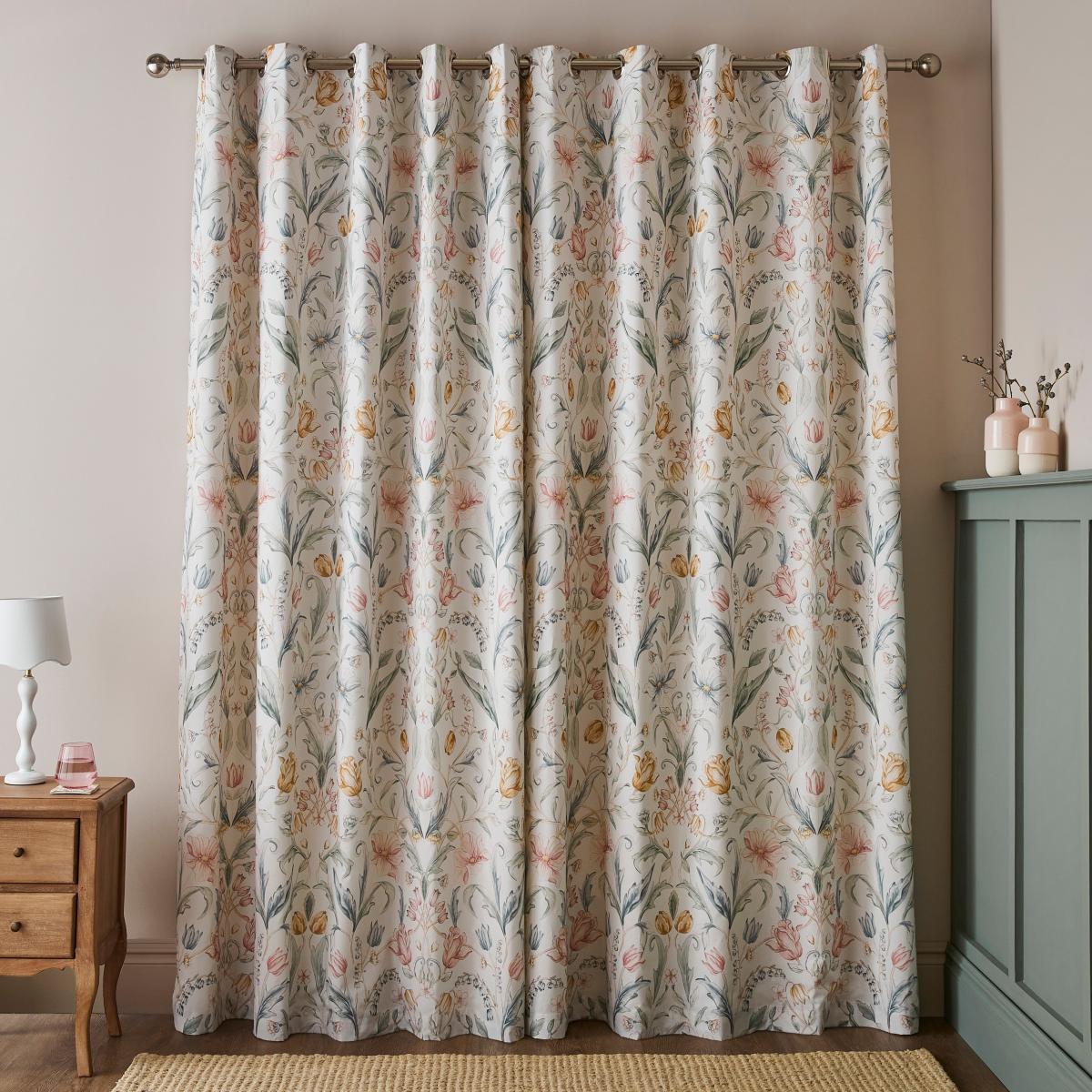 Imi Tulip Floral Cotton Blackout Eyelet Curtains – image 4