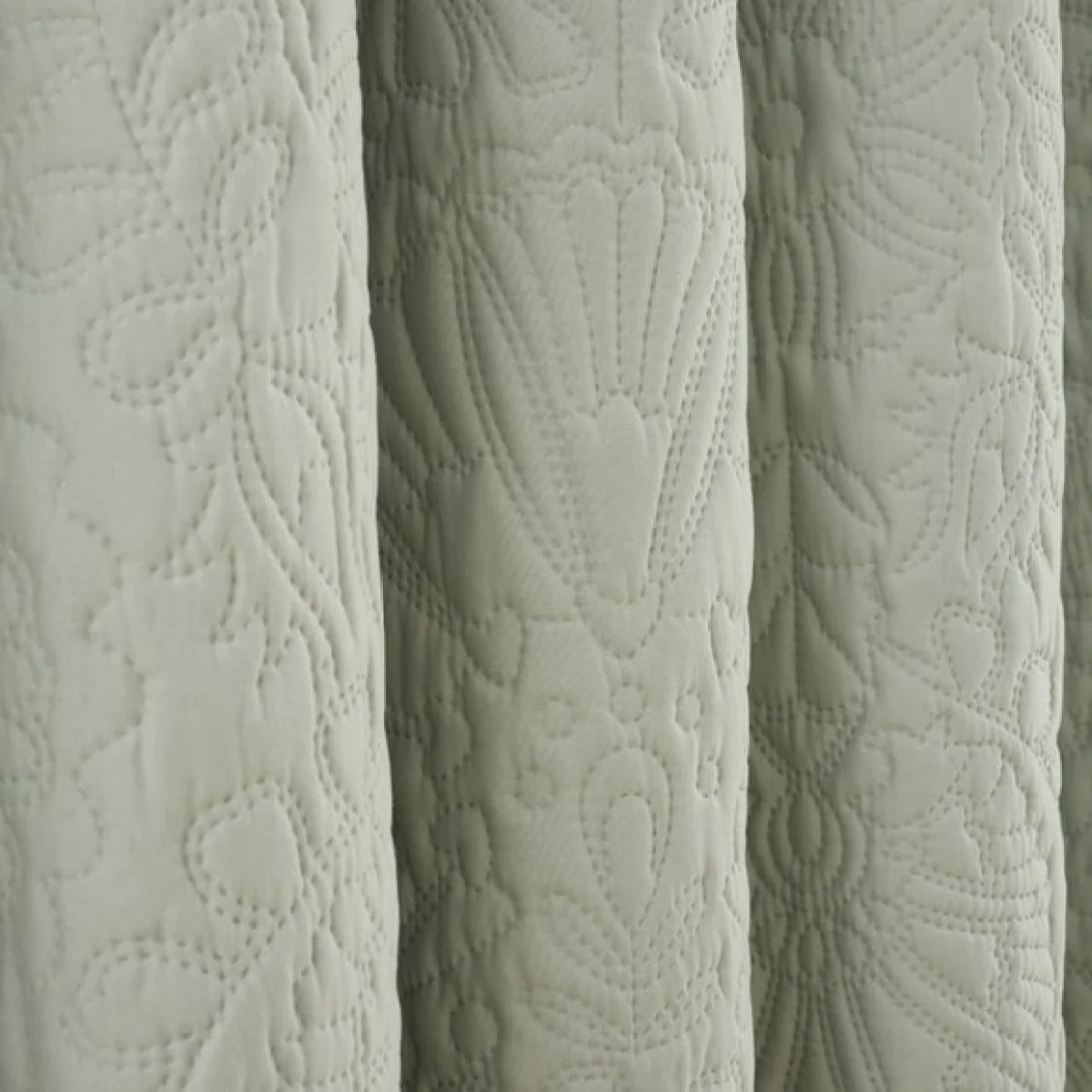 Hani Pinsonic Quilted Blackout Eyelet Curtains – image 3