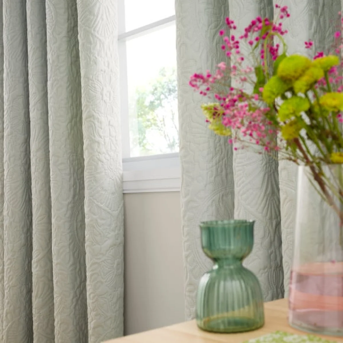 Hani Pinsonic Quilted Blackout Eyelet Curtains – image 4