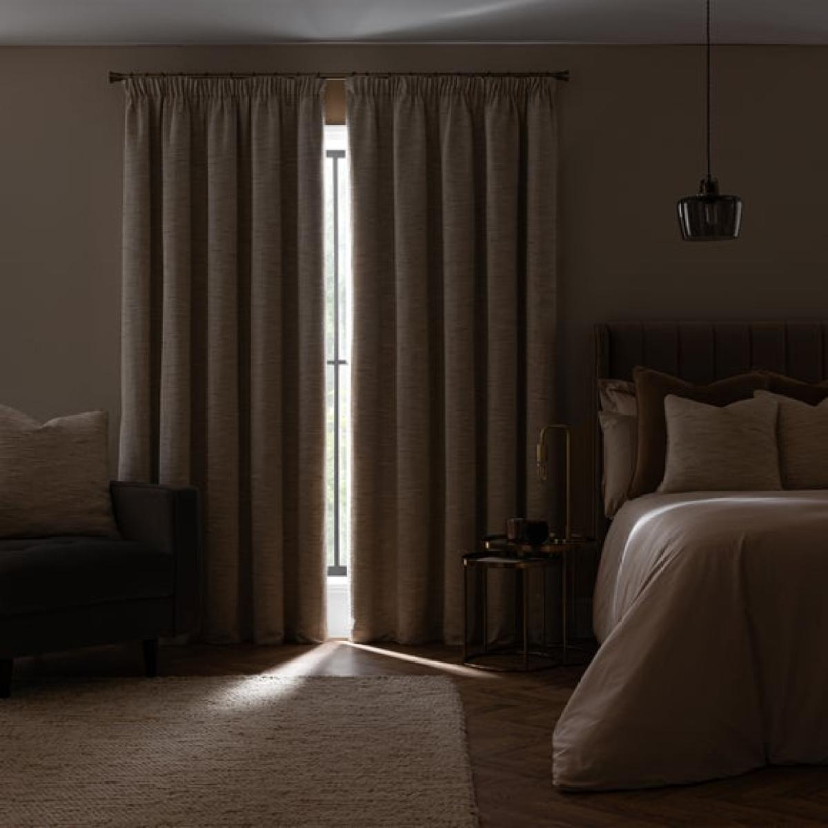 Hotel Fontaine Blackout Pencil Pleat Curtains – image 5