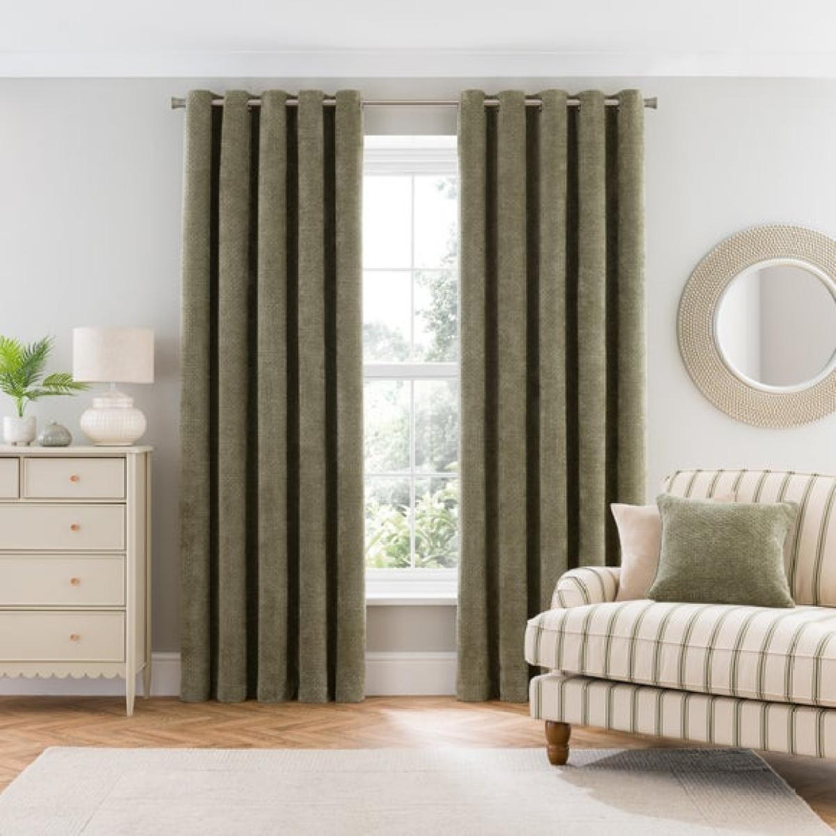 Alayna Chenille Eyelet Curtains – image 2