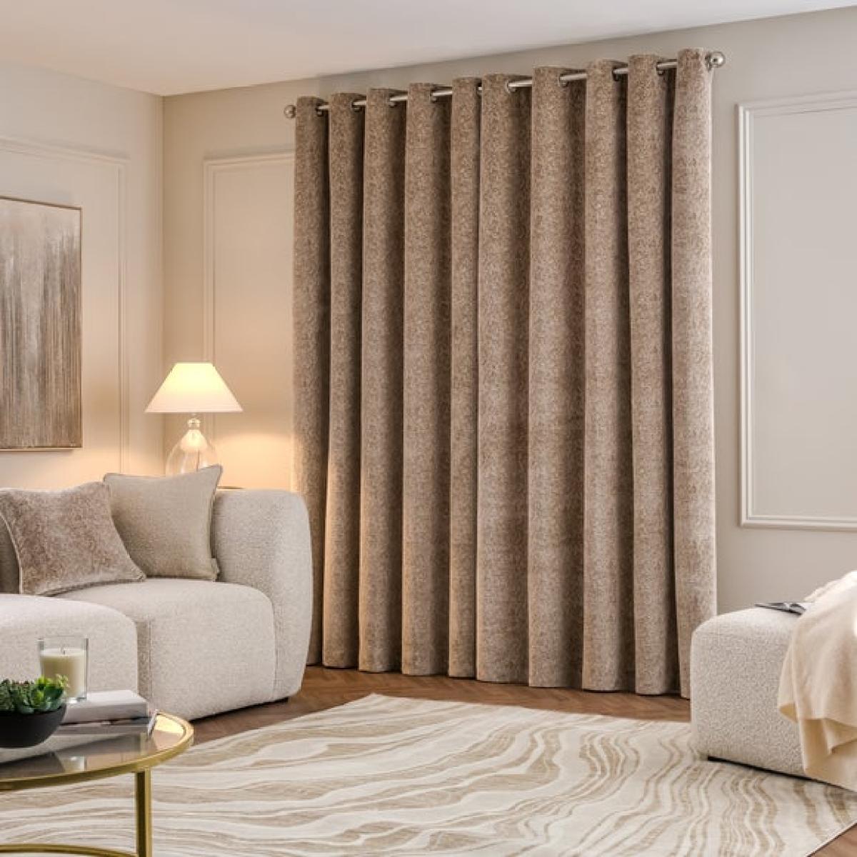 Luxe Textured Velvet Eyelet Curtains – image 4