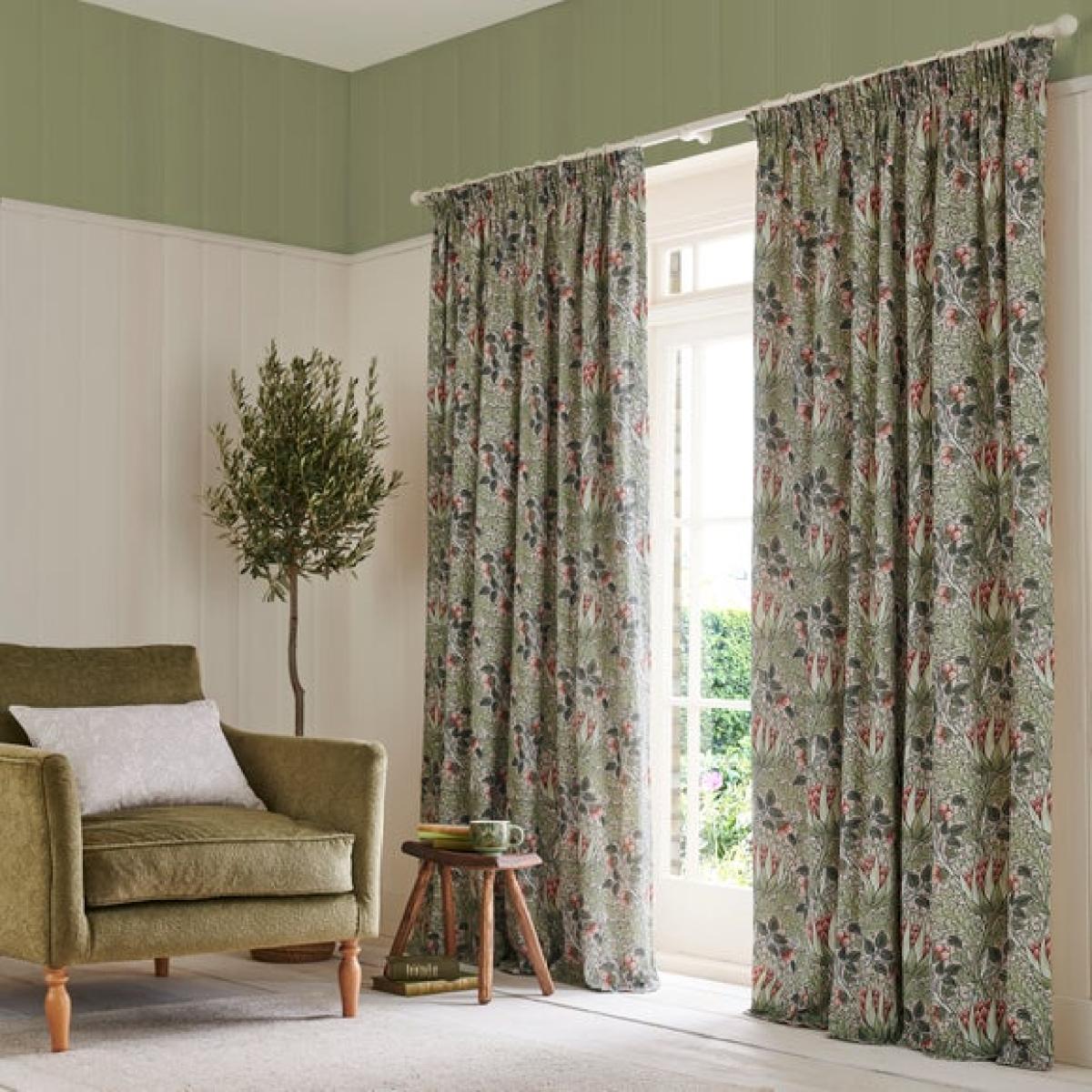 William Morris Artichoke Pencil Pleat Curtains – image 2