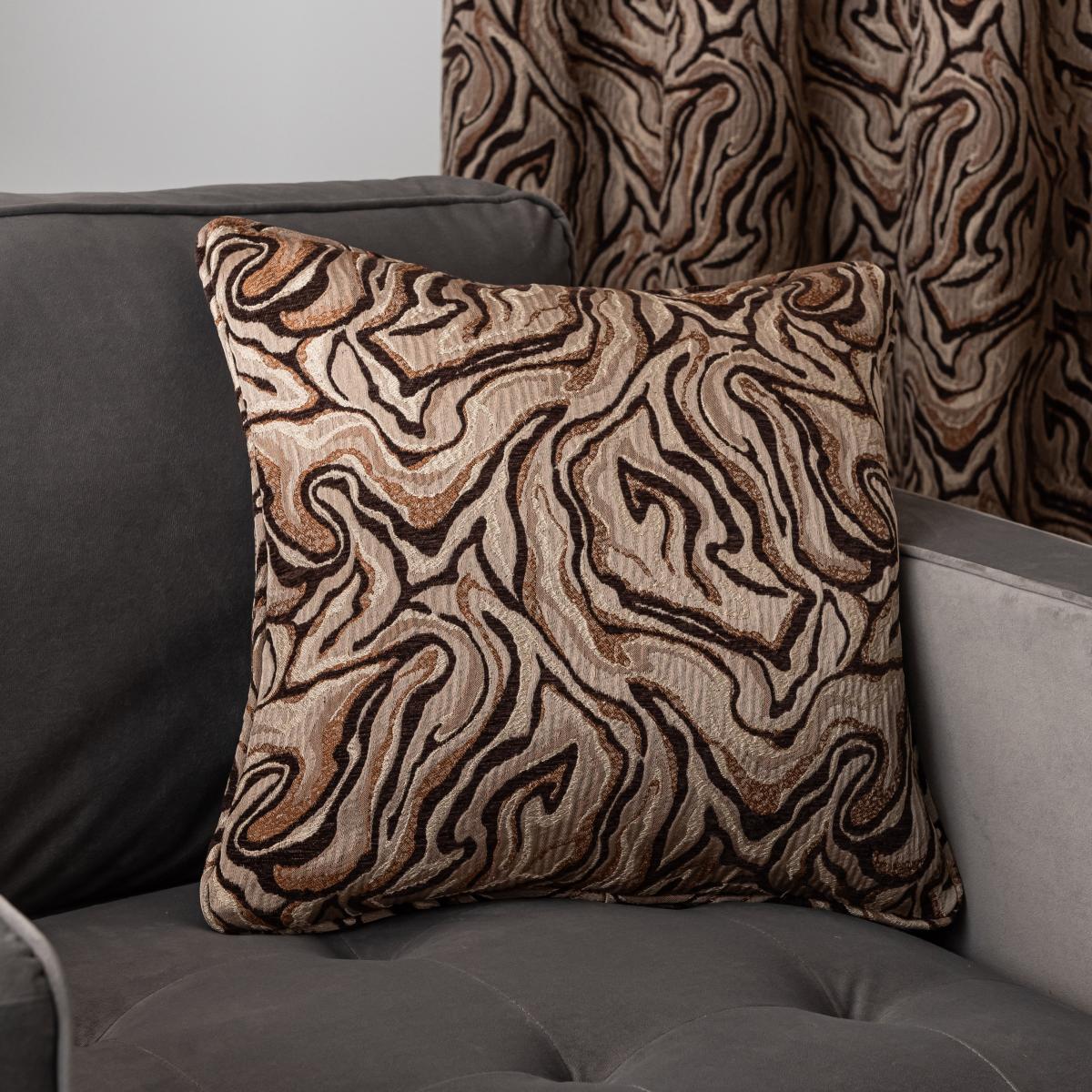Magma Animal Marbled Eyelet Curtain – image 5