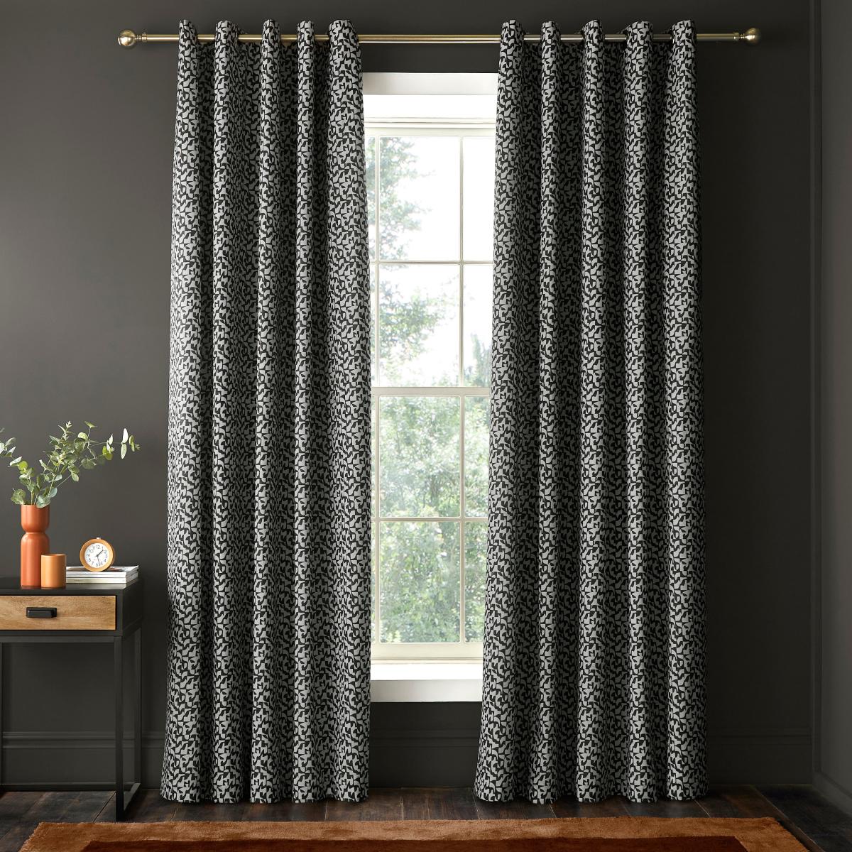 Valter Mino Geometric Blackout Eyelet Curtains – image 2