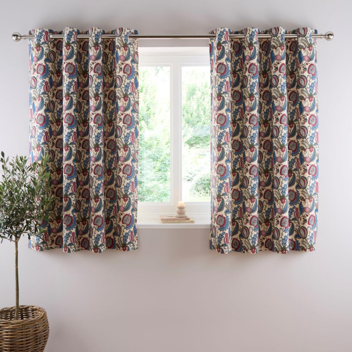 Forest Fruits Eyelet Curtains Natural – image 4