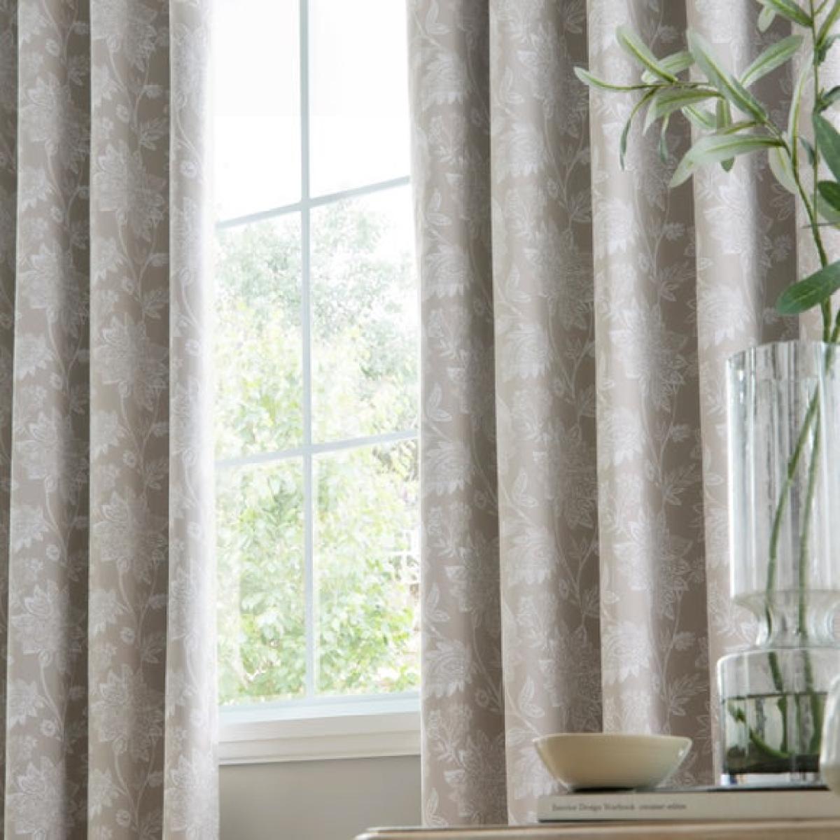Tammi Trail Blackout Eyelet Curtains – image 4