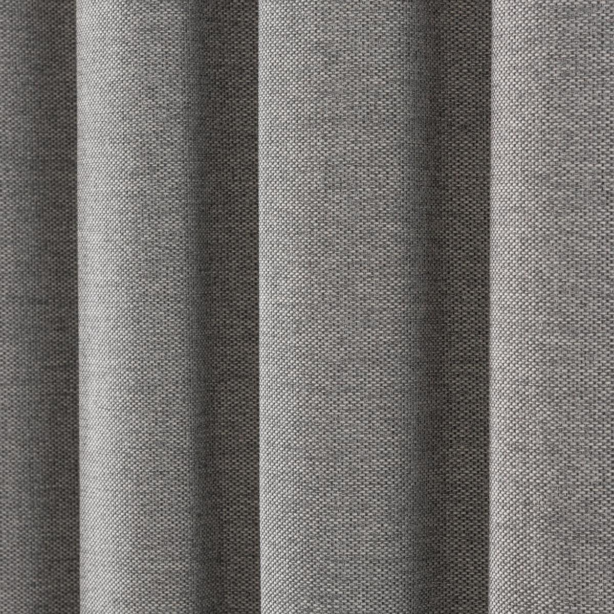 Chester Eyelet Curtains – image 3