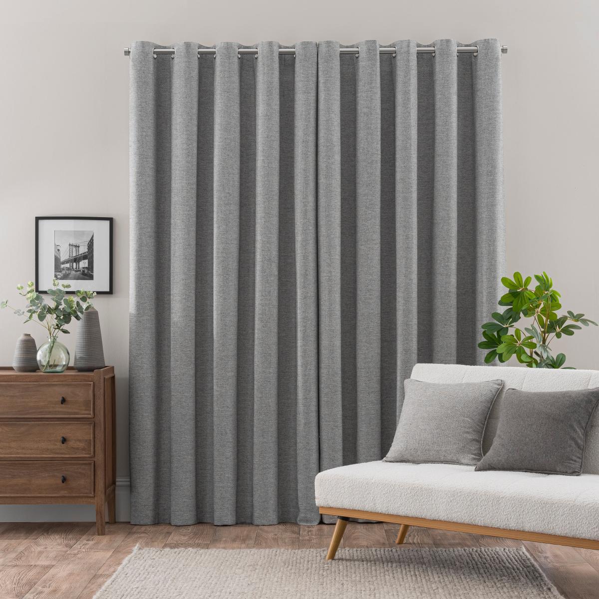 Chester Eyelet Curtains – image 4