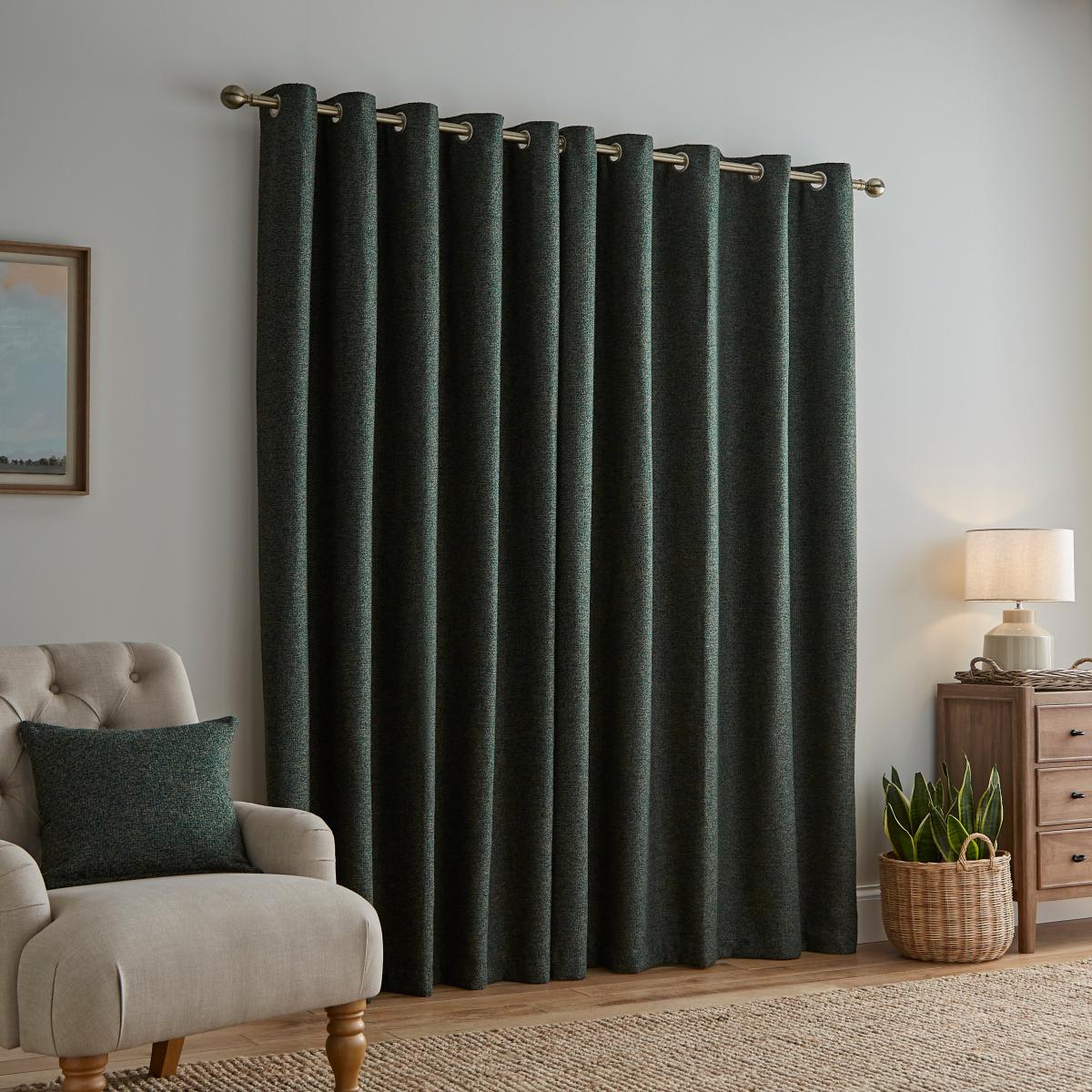 Lorna Boucle Thermal Eyelet Curtains Green – image 3