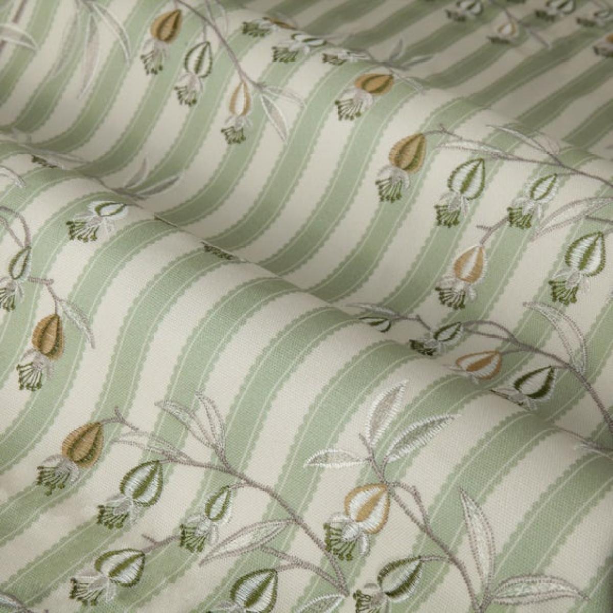 Chinese Lantern Pencil Pleat Curtains – image 3