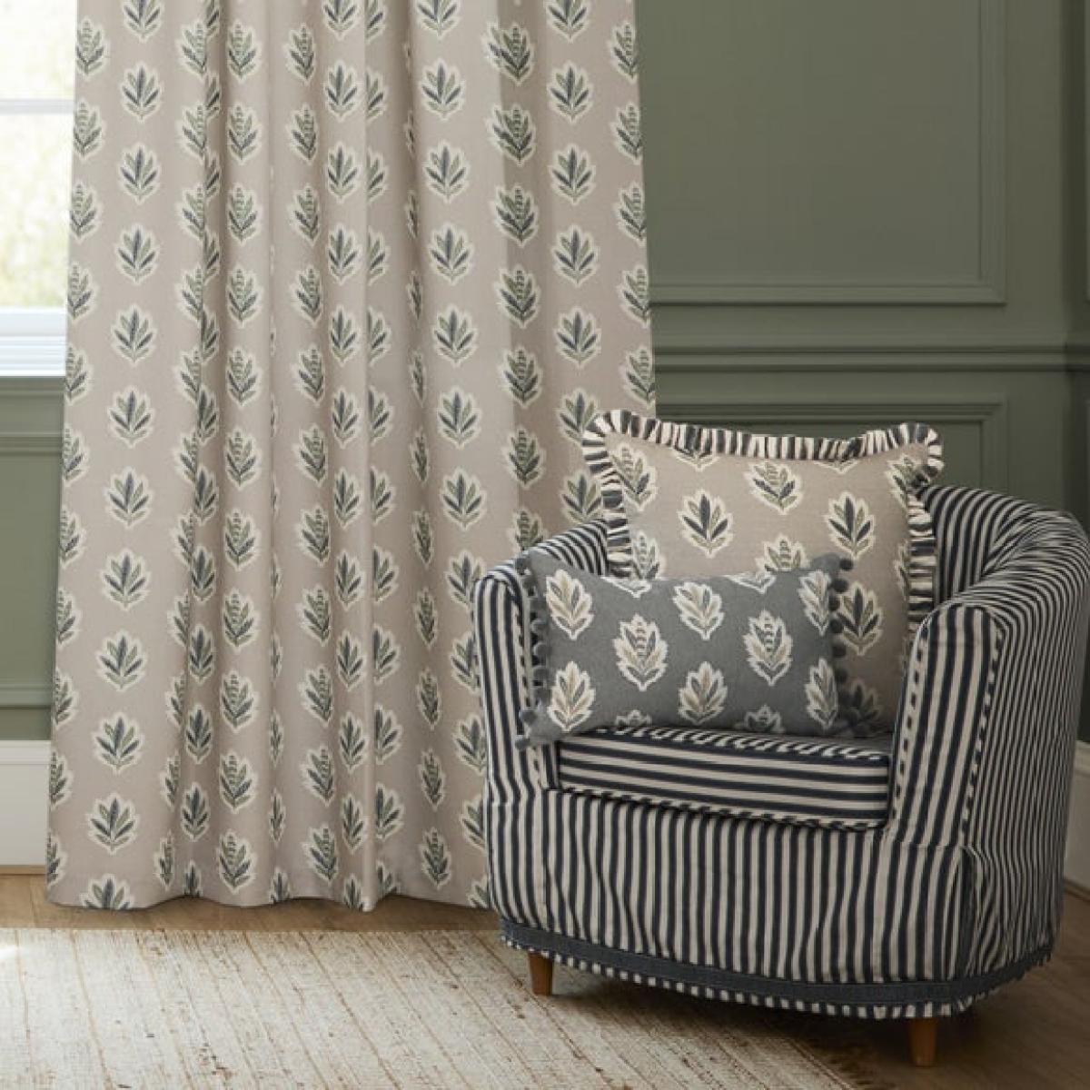 Sessile Leaf Pencil Pleat Curtains – image 4