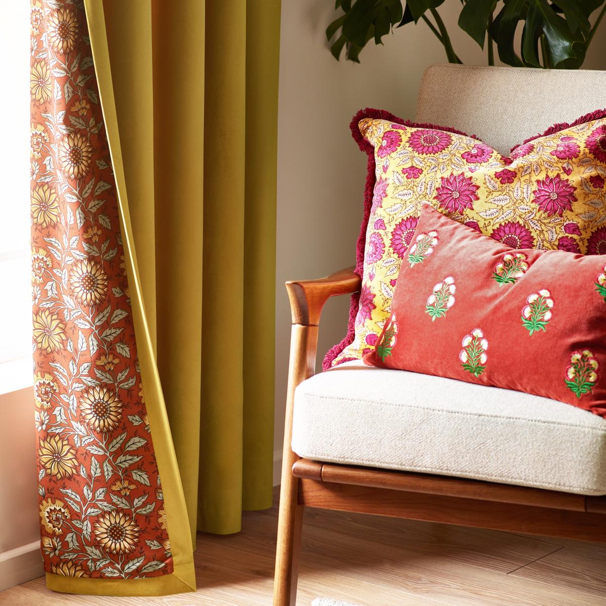 Cranbrook Floral Lining Pencil Pleat Curtains Gold – image 5