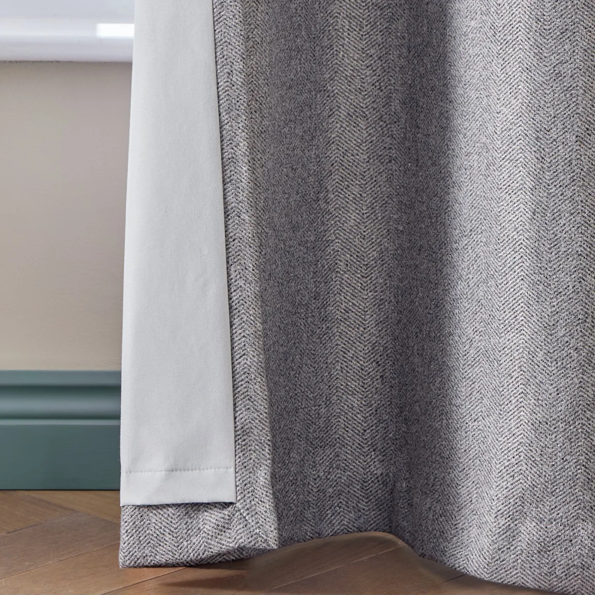 Habitat Textured Blackout Herringbone Eyelet Curtain - Dark Grey - 168x229cm – image 5