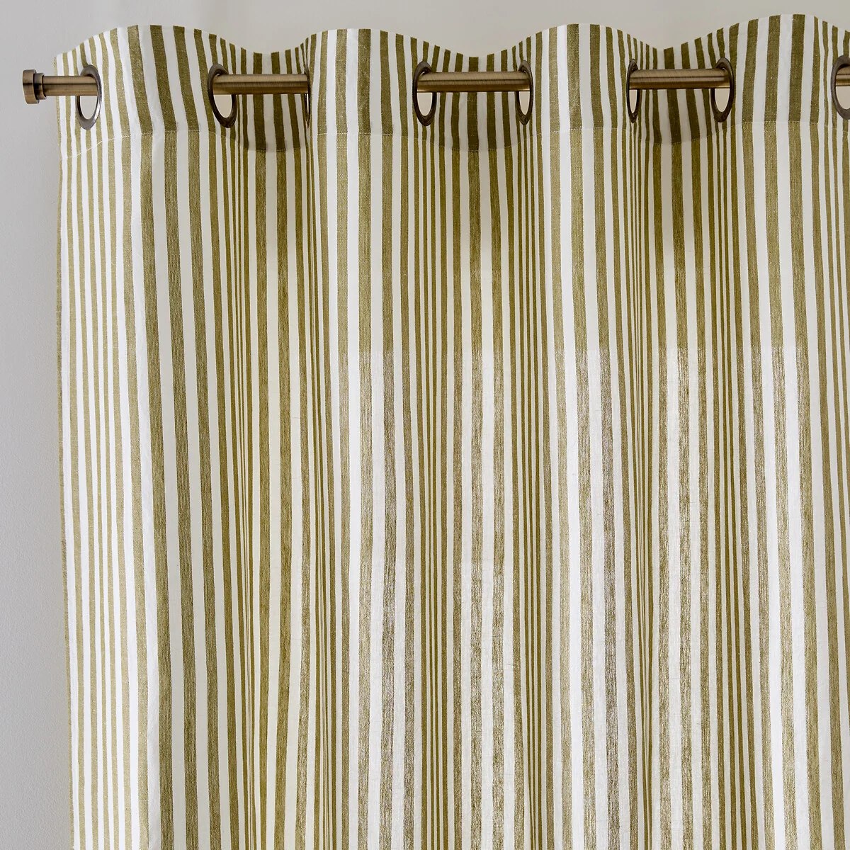 Cottage Eyelet Curtain in Cotton/Linen – image 1