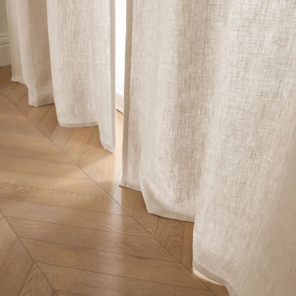 Cedal Heavyweight Linen Curtain with Concealed Tab Top Header – image 3