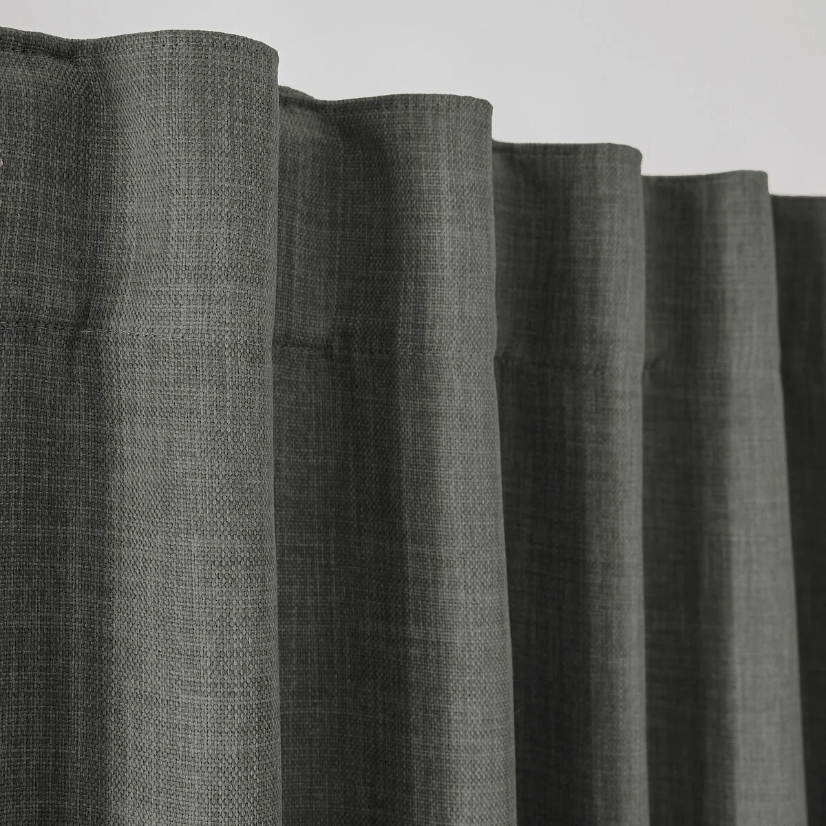 Exurie Curtain – image 6