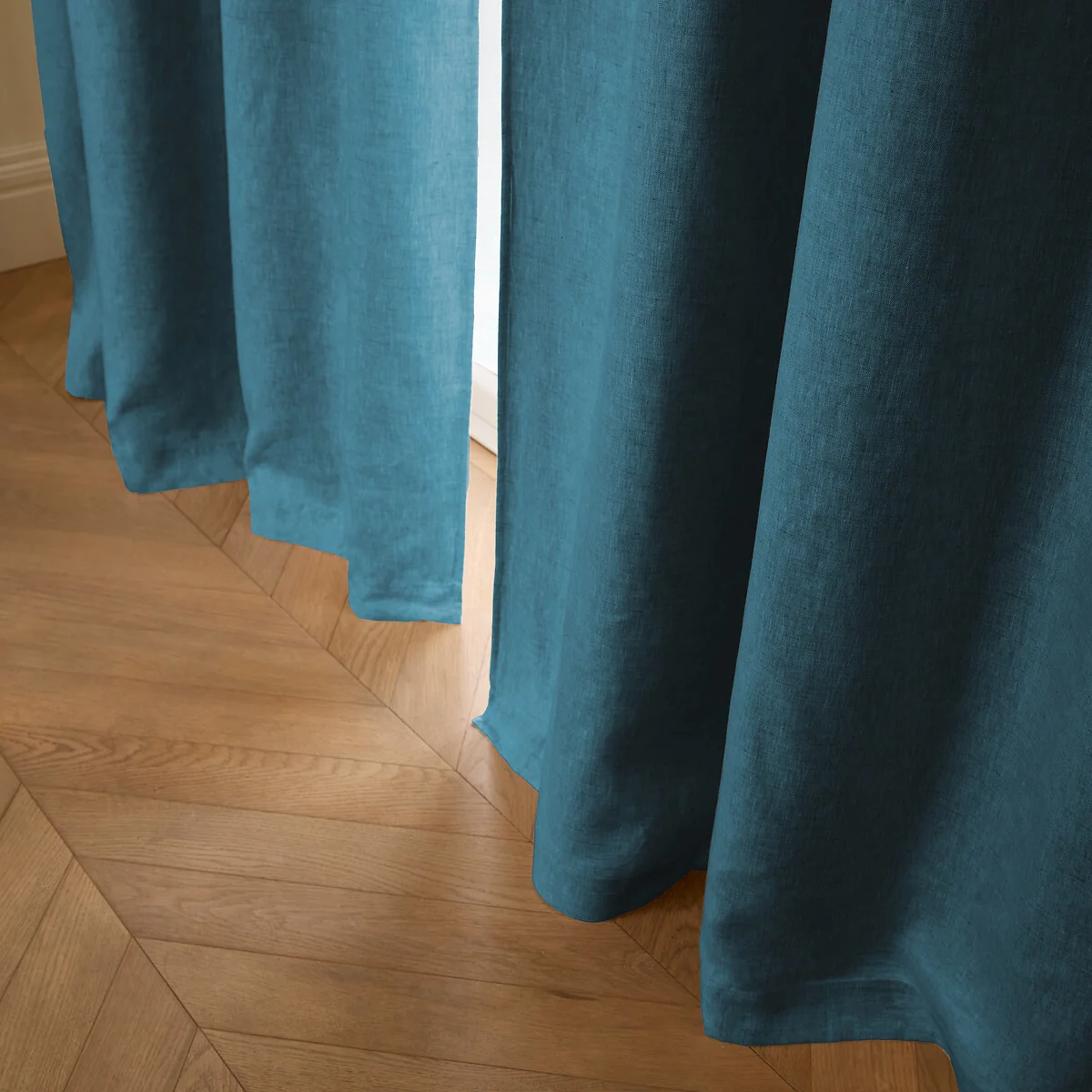 Private Blackout Curtain in Washed Linen with Concealed Tabs – image 2