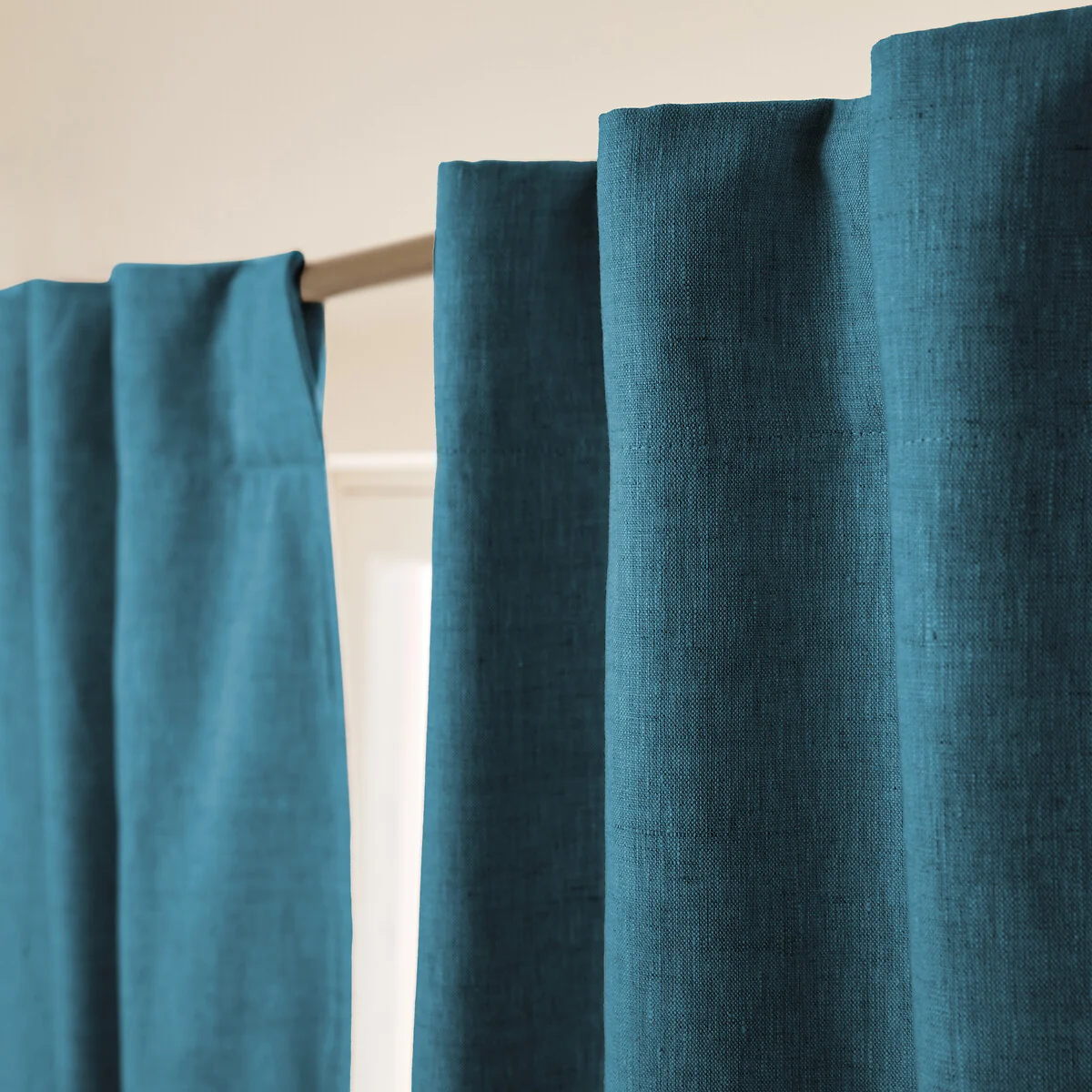 Private Blackout Curtain in Washed Linen with Concealed Tabs – image 3