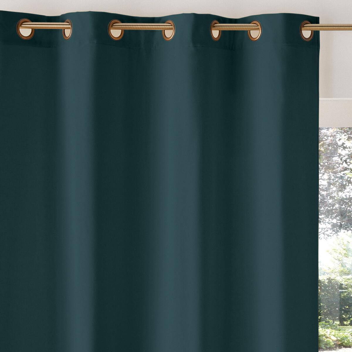 Velvet Eyelet Curtain – image 3