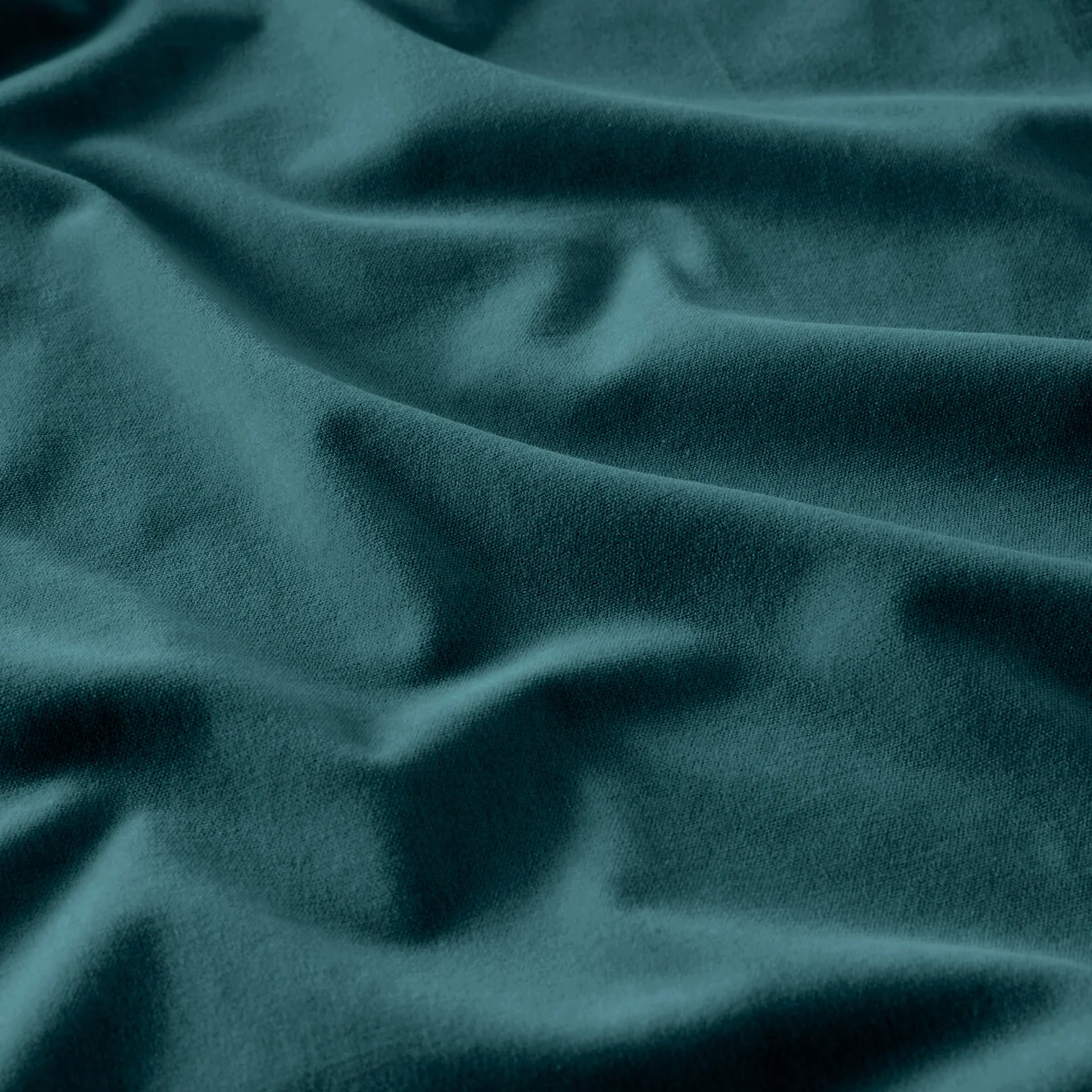 Velvet Single Hidden Tab Curtain – image 5