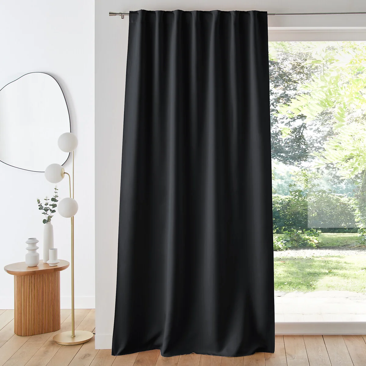 Voda Blackout Curtain – image 1