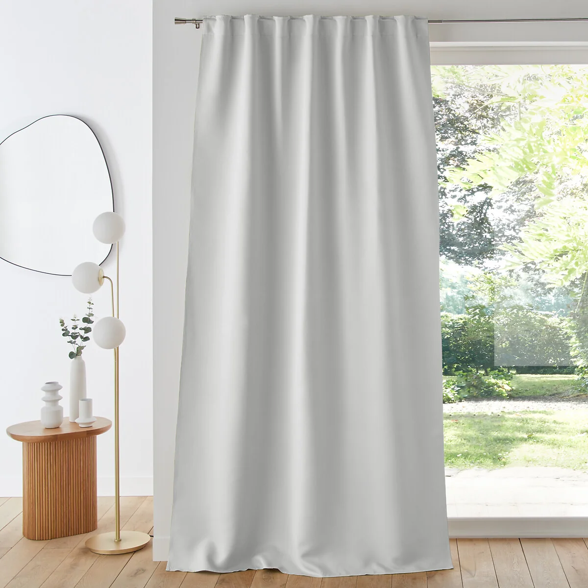 Voda Blackout Curtain – image 1