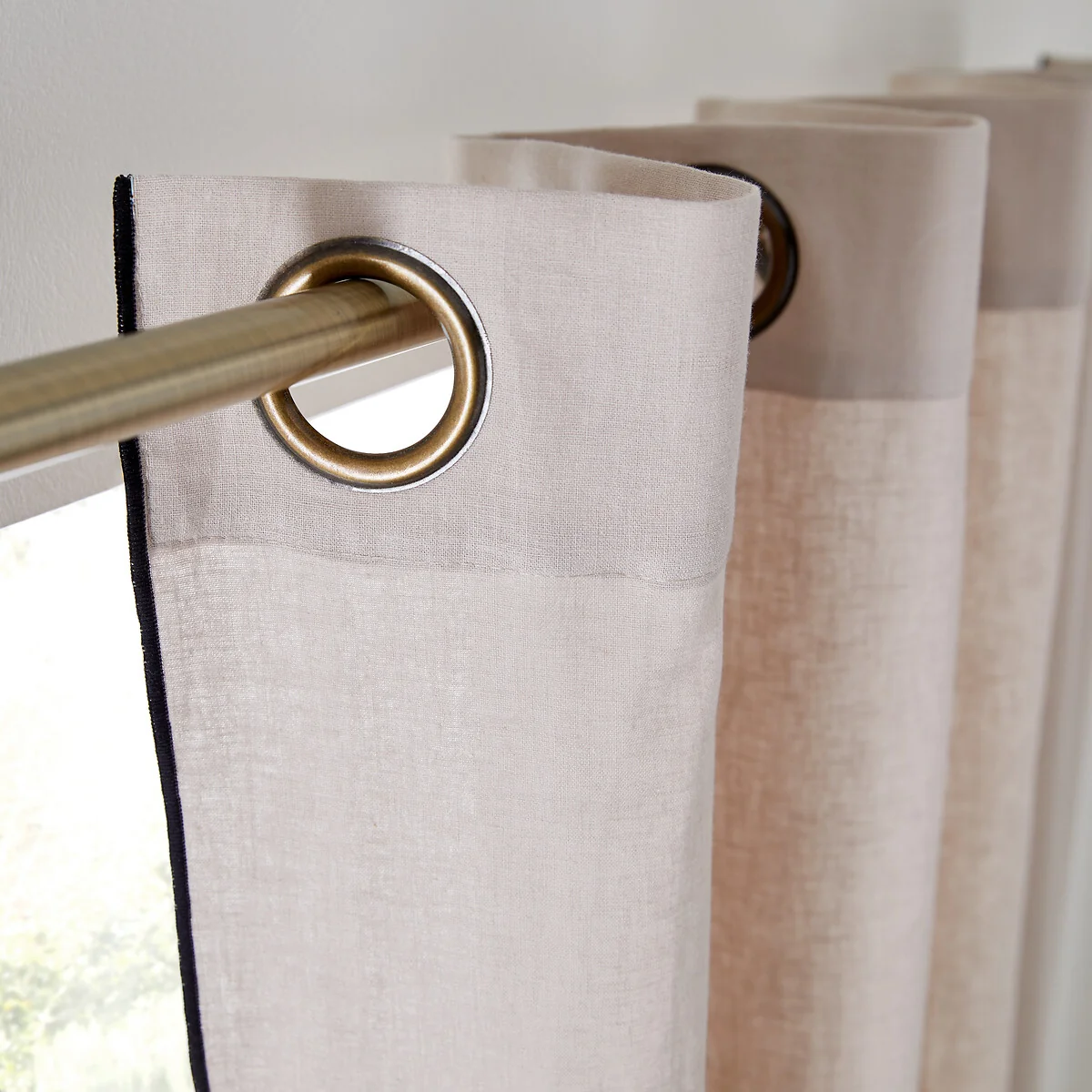 Lincot Linen/Cotton Eyelet Curtain – image 5