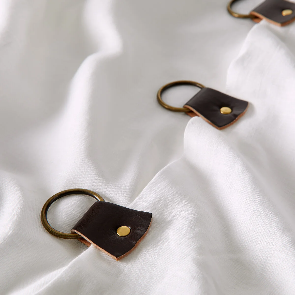 Private 100% Washed Linen Curtain with Rings – image 7