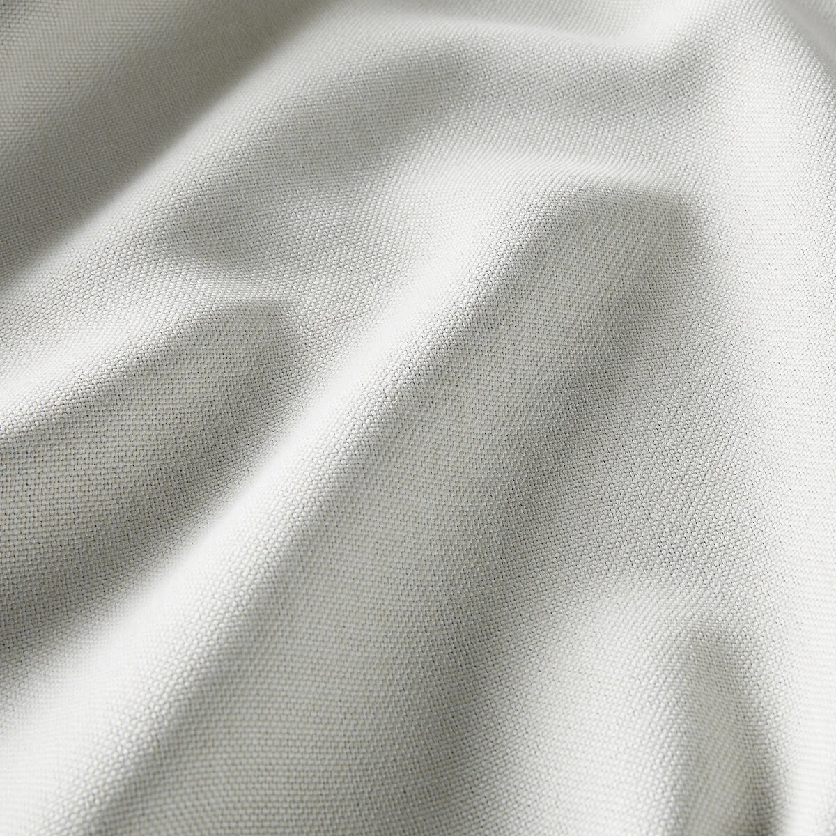 Exurie Curtain – image 4
