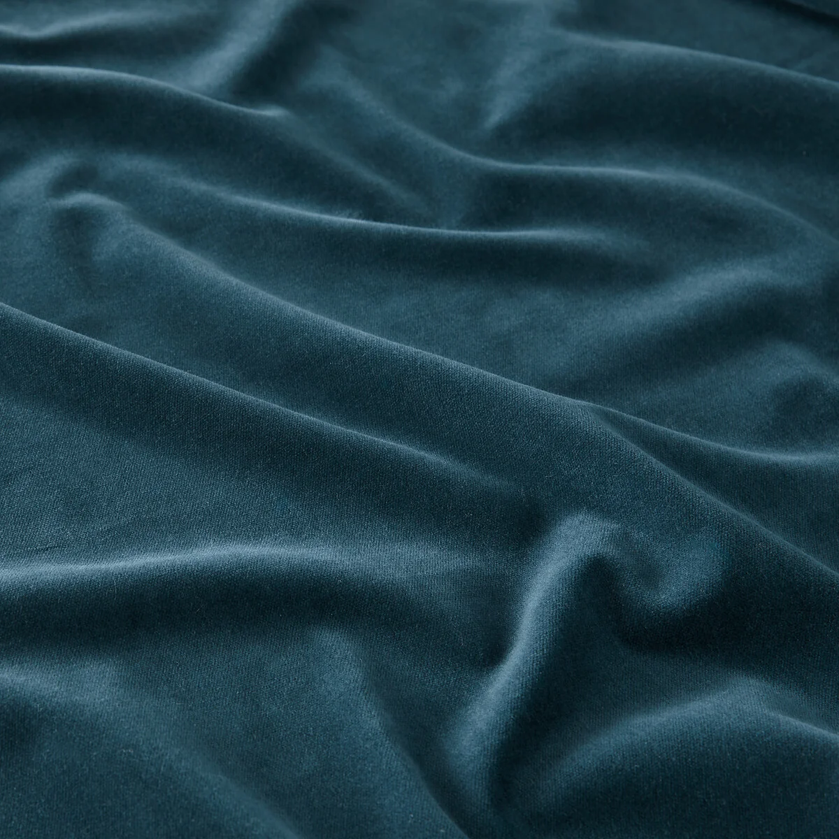 Velvet Single Hidden Tab Curtain – image 5