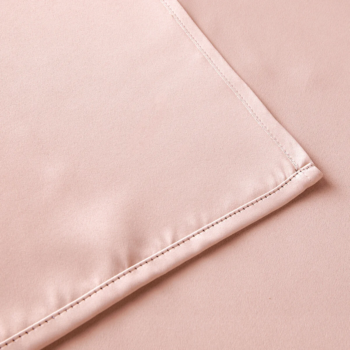 Voda Blackout Eyelet Curtain – image 6