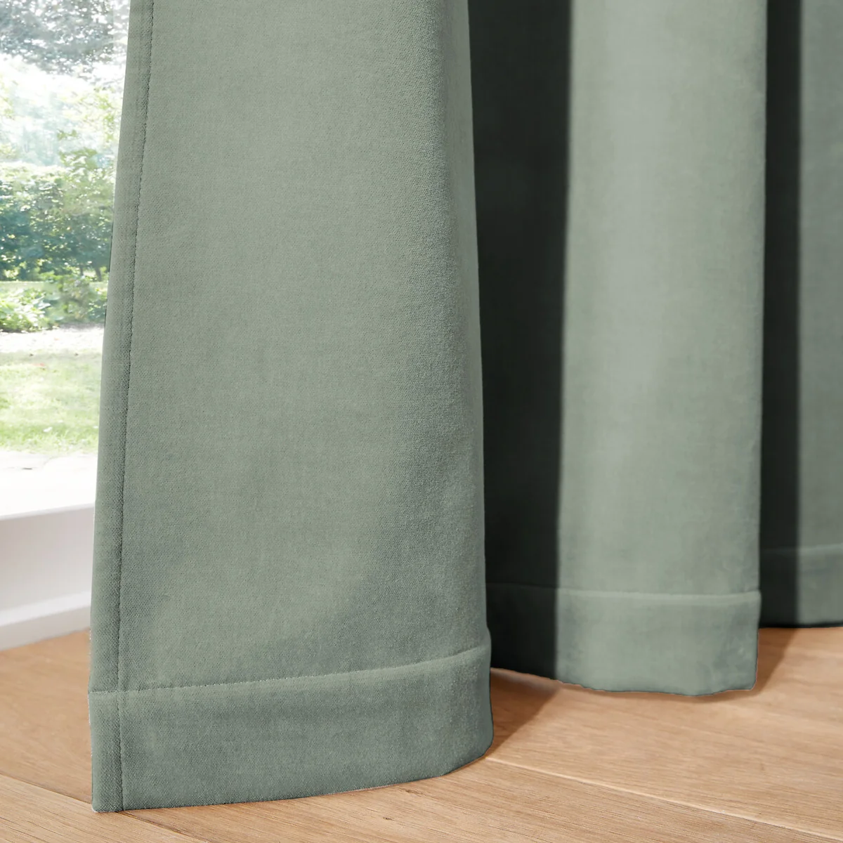 Velvet 100% Cotton Thermal Curtain with Hidden Tabs – image 4