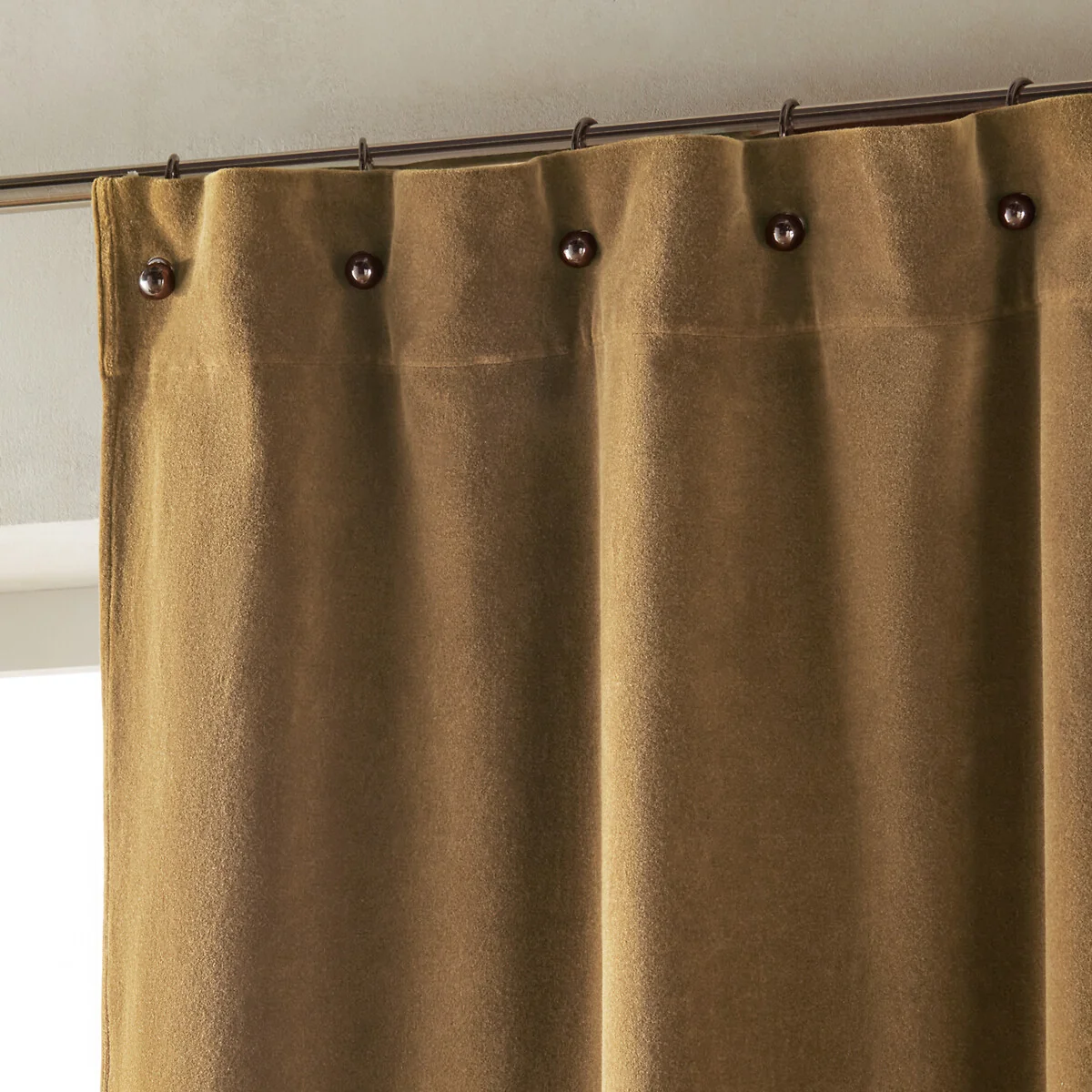 Nyodhi Stonewashed Velvet Curtain – image 3