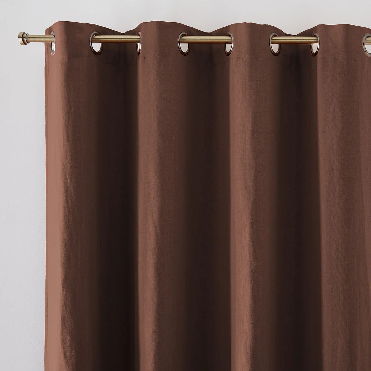 Onega 100% Washed Linen Blackout Curtain with Eyelets – image 2