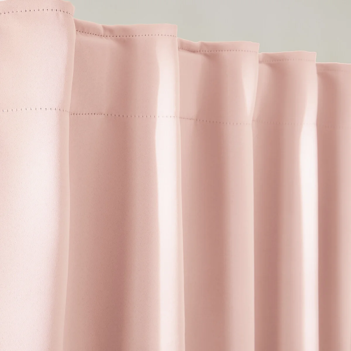 Voda Blackout Curtain – image 6