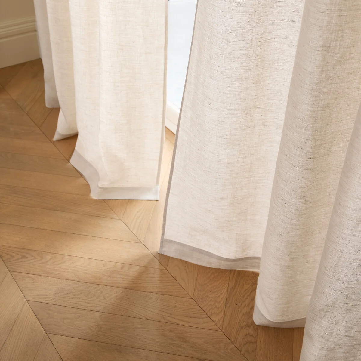 Private 100% Pre-Washed Linen Curtain with Eyelets – image 3