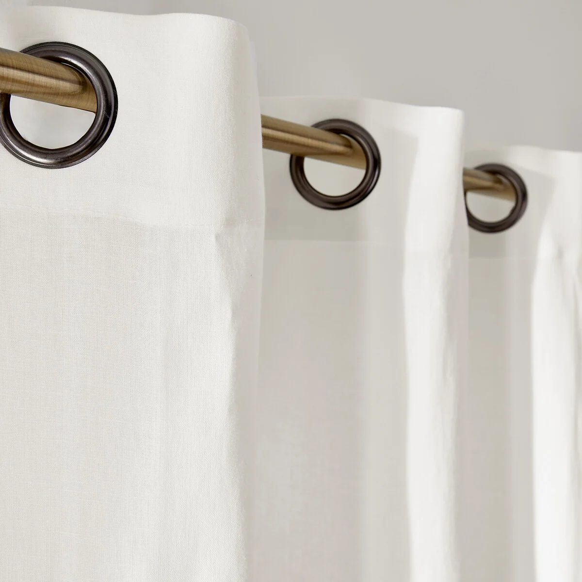 Onega Washed Linen Single Curtain with Eyelets – image 6