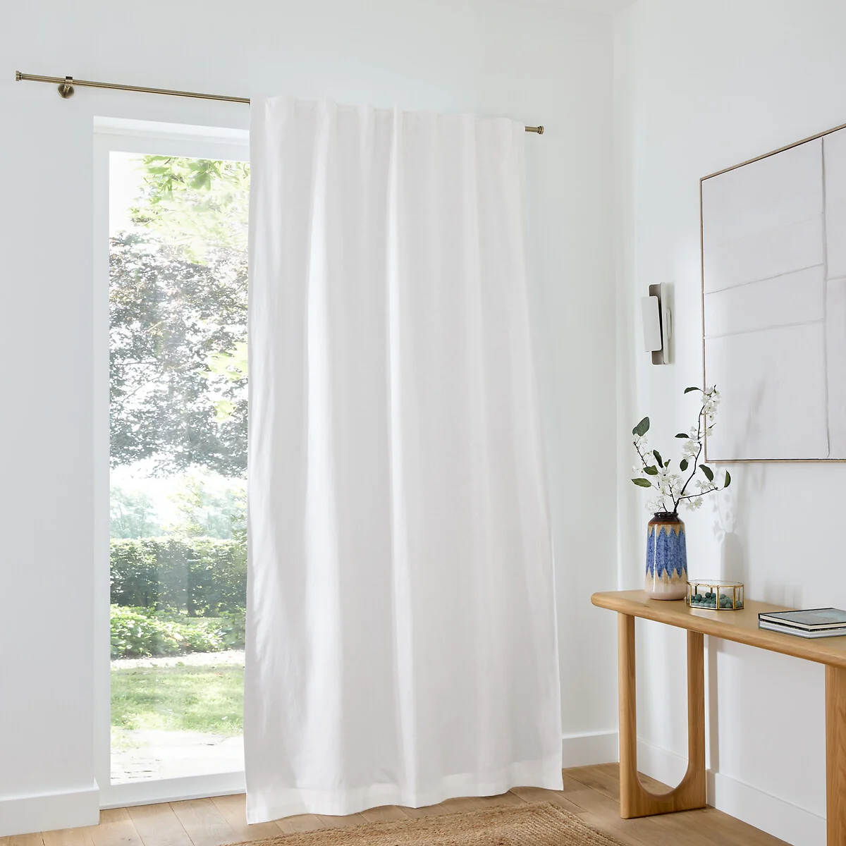 Lincot Hidden Tab Blackout Curtain – image 2