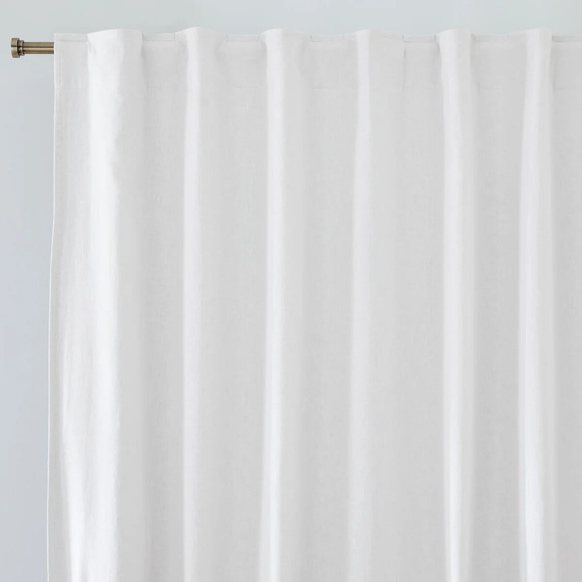 Lincot Hidden Tab Blackout Curtain – image 1