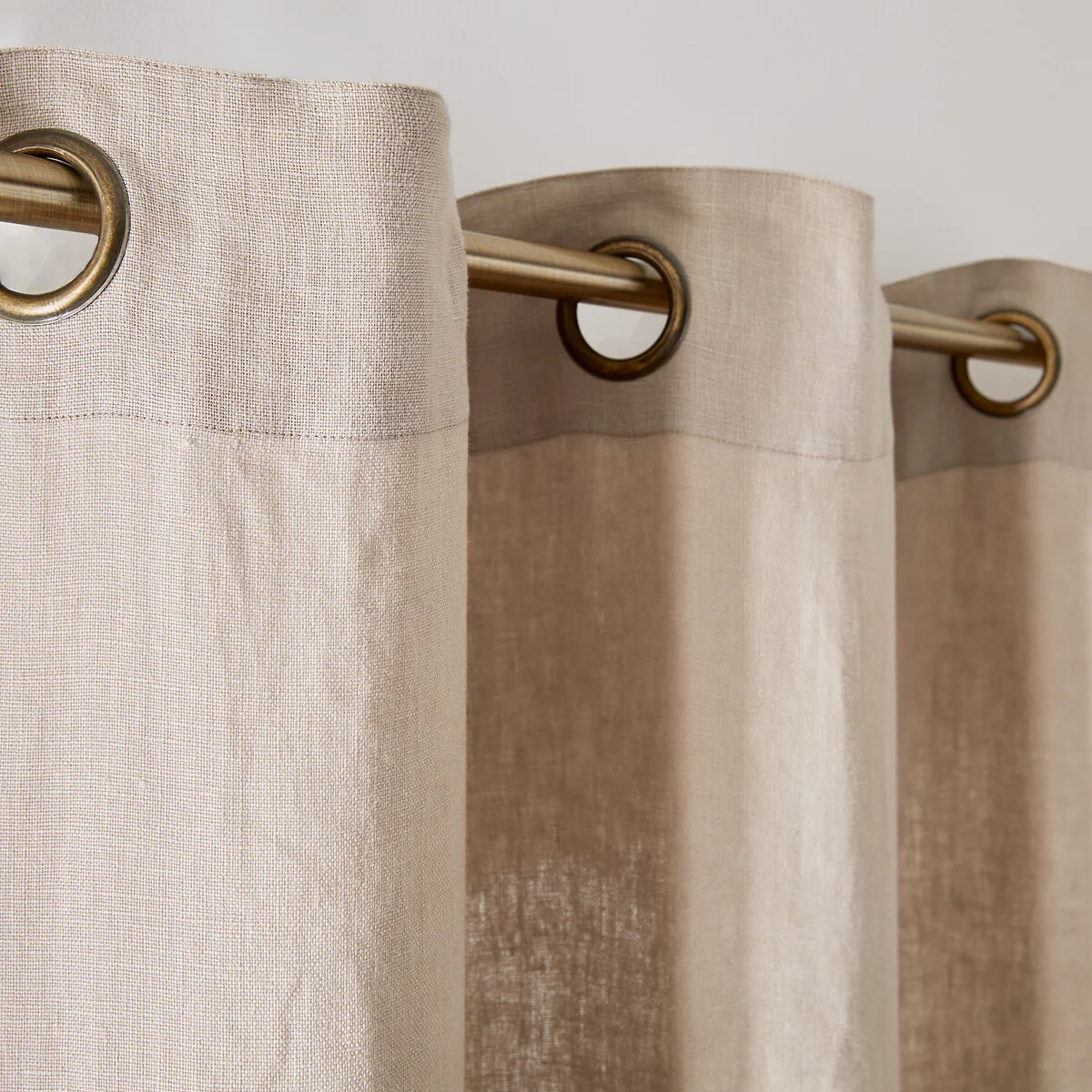 Elba Linen Curtain with Eyelets – image 7