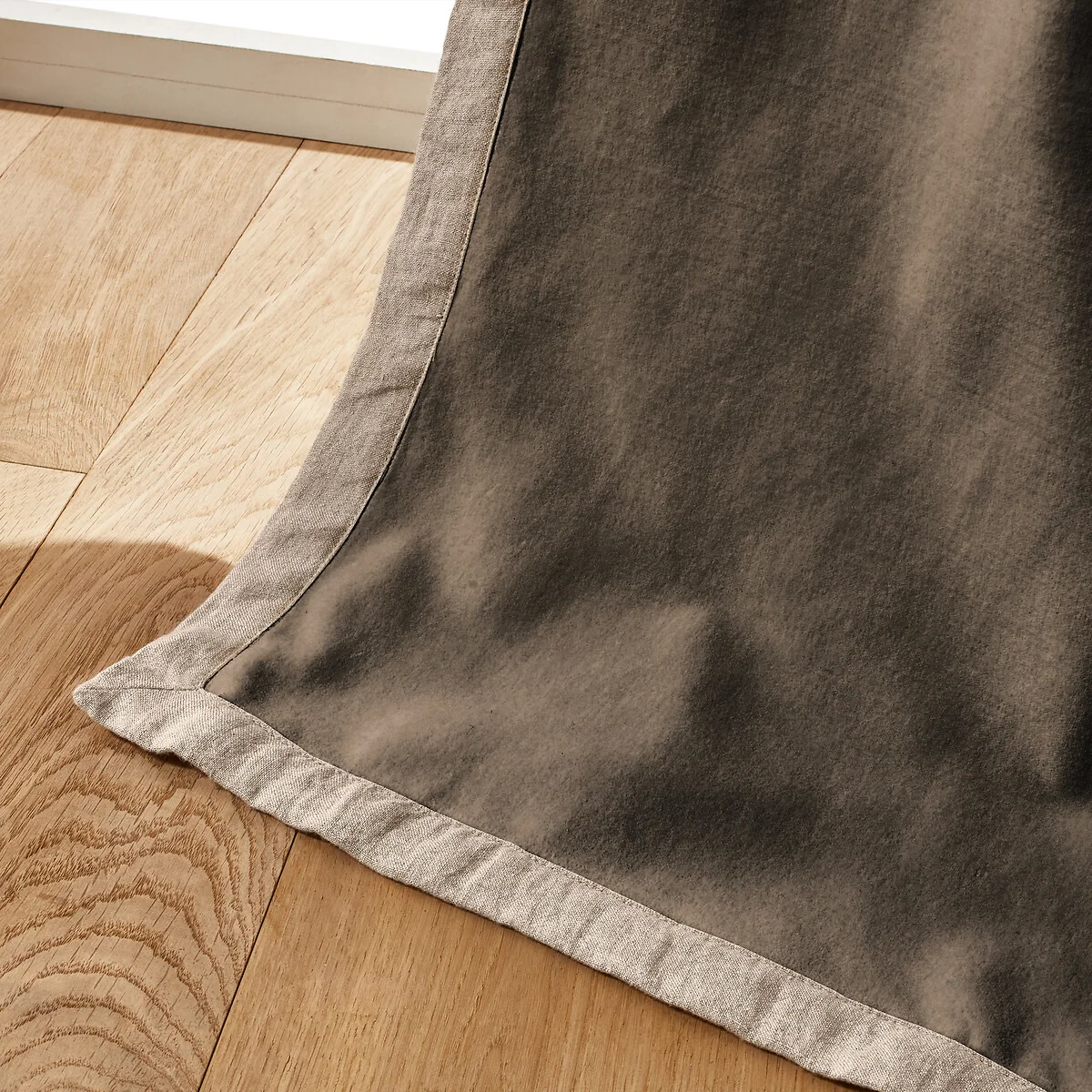 Venita Cotton Velvet & Linen Curtain – image 4