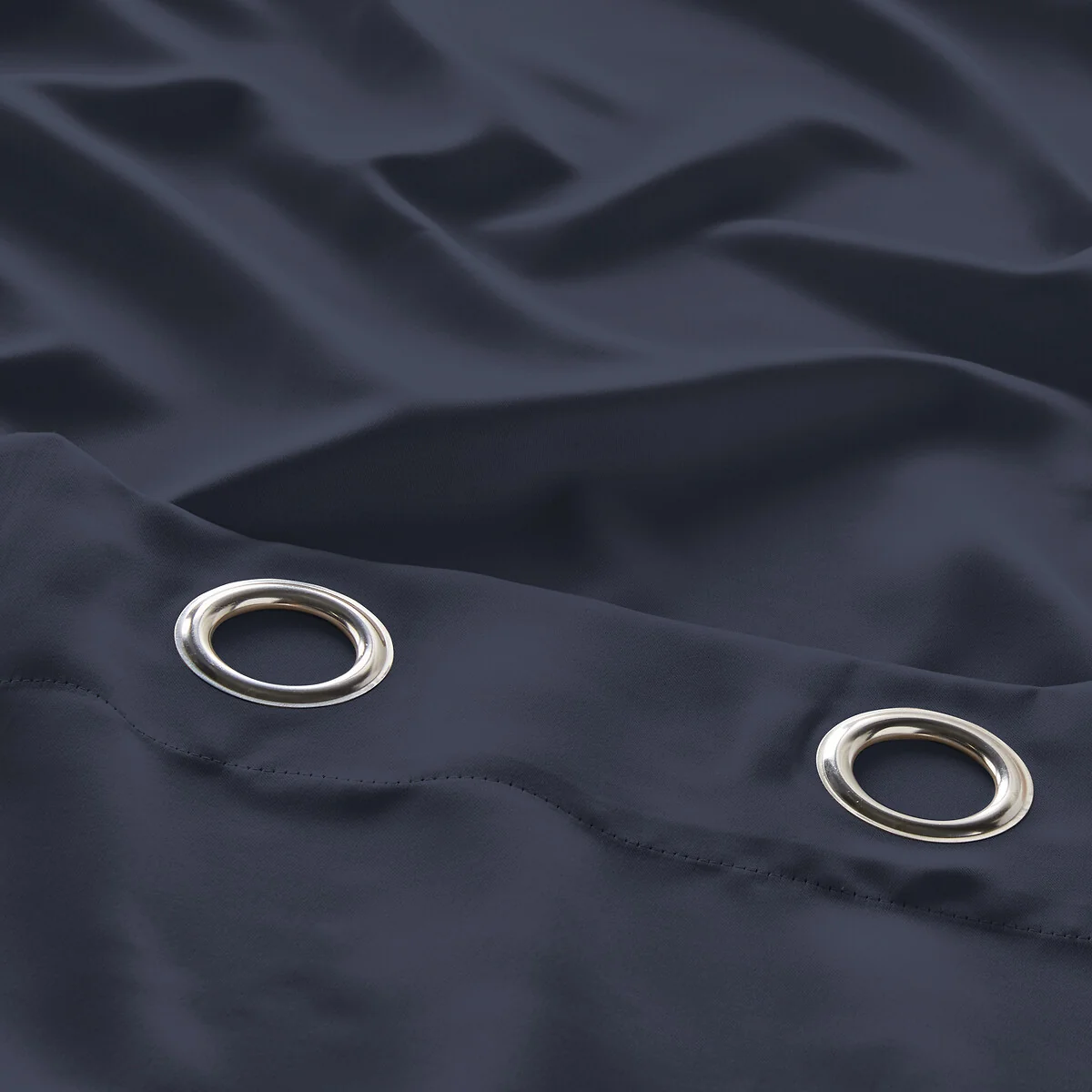 Voda Double-Sided Blackout Curtain with Eyelets – image 4
